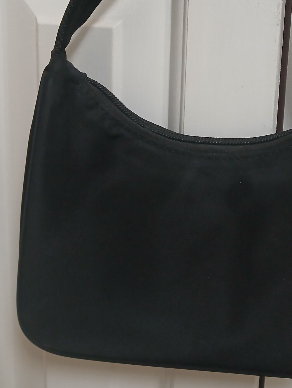 PRADA Re-Edition 2000 Mini Bag - Picture 10 of 10